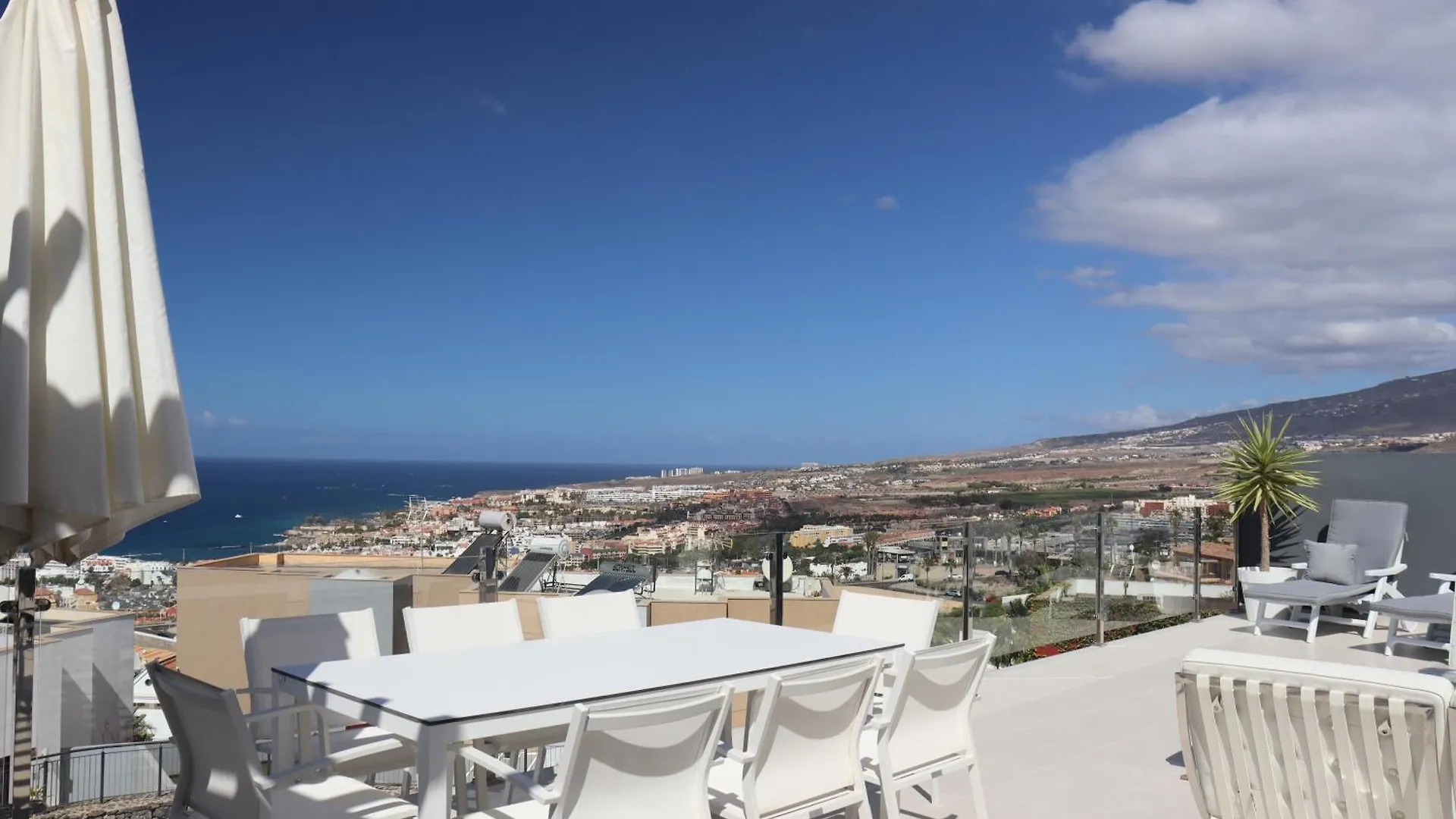 אדחה Azure Sky Villa - Panoramic Ocean View, Luxury, San Eugenio 0*,