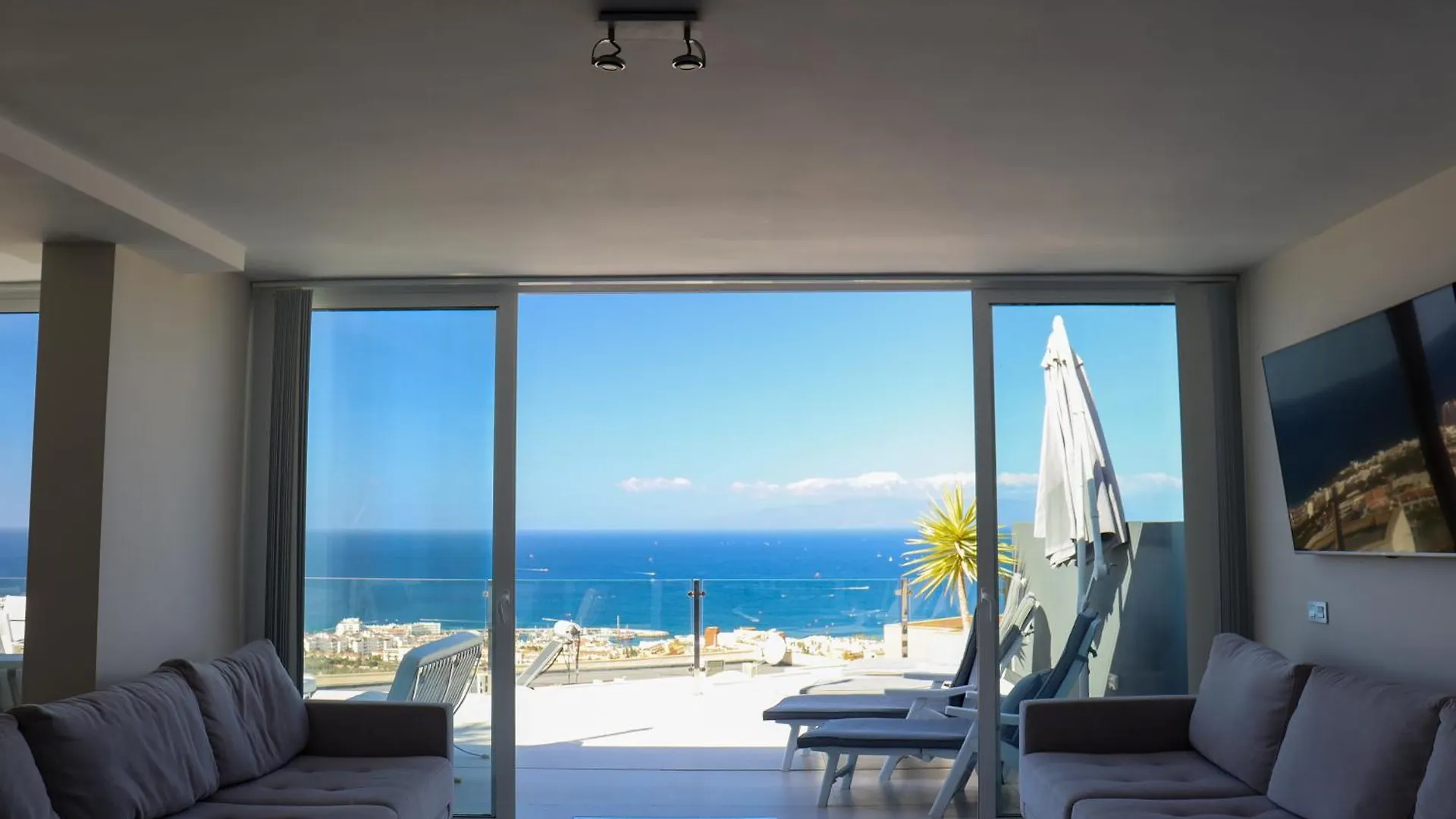 Azure Sky Villa - Panoramic Ocean View, Luxury, San Eugenio Costa Adeje
